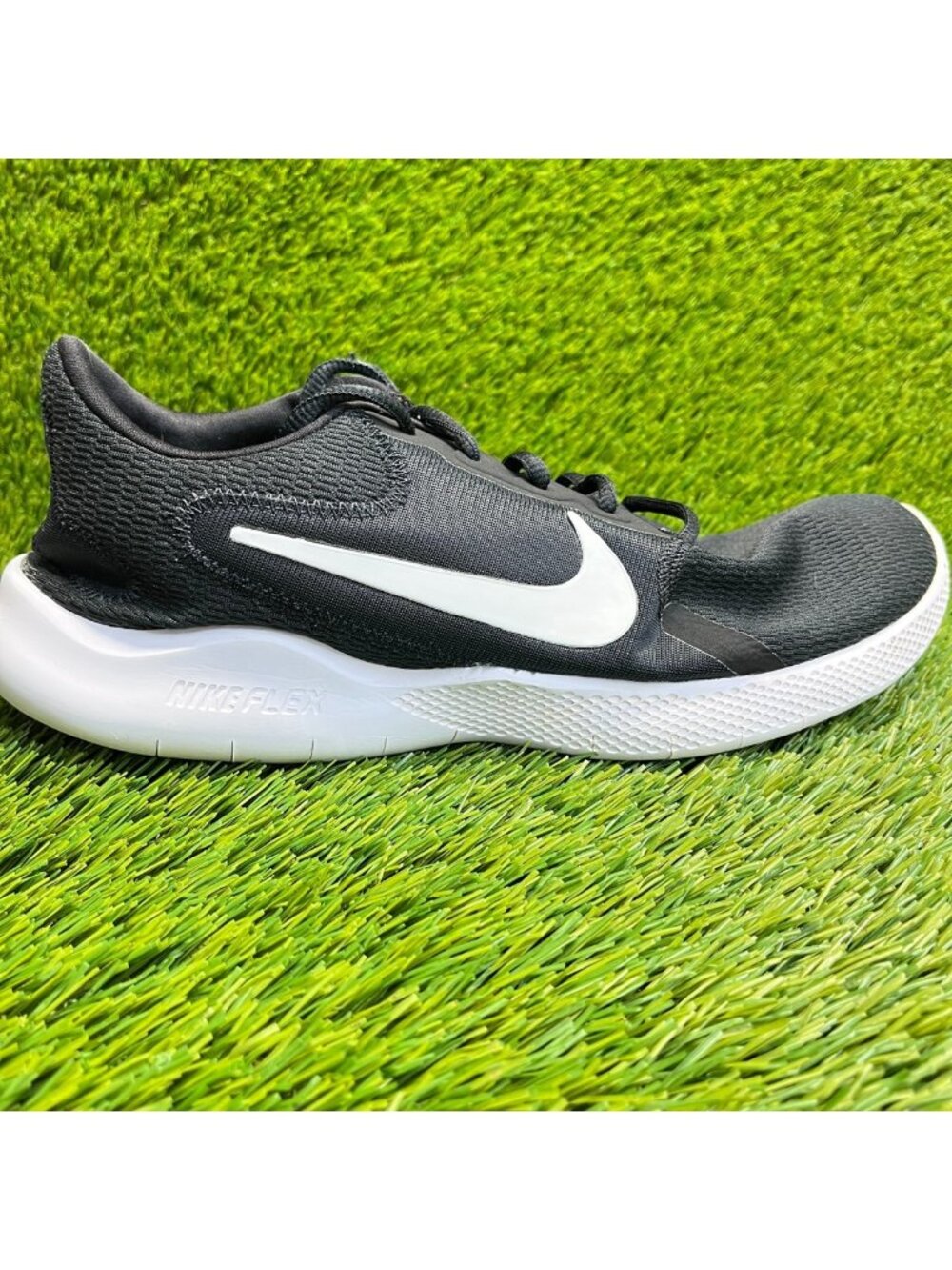 Nike Flex Experience Run 9 Mens Size 9.5EE Black Athletic Running Shoes Sneakers
